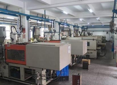 肇庆外墙岩棉板回收 永辉二手回收与诚包装机械的专业服务